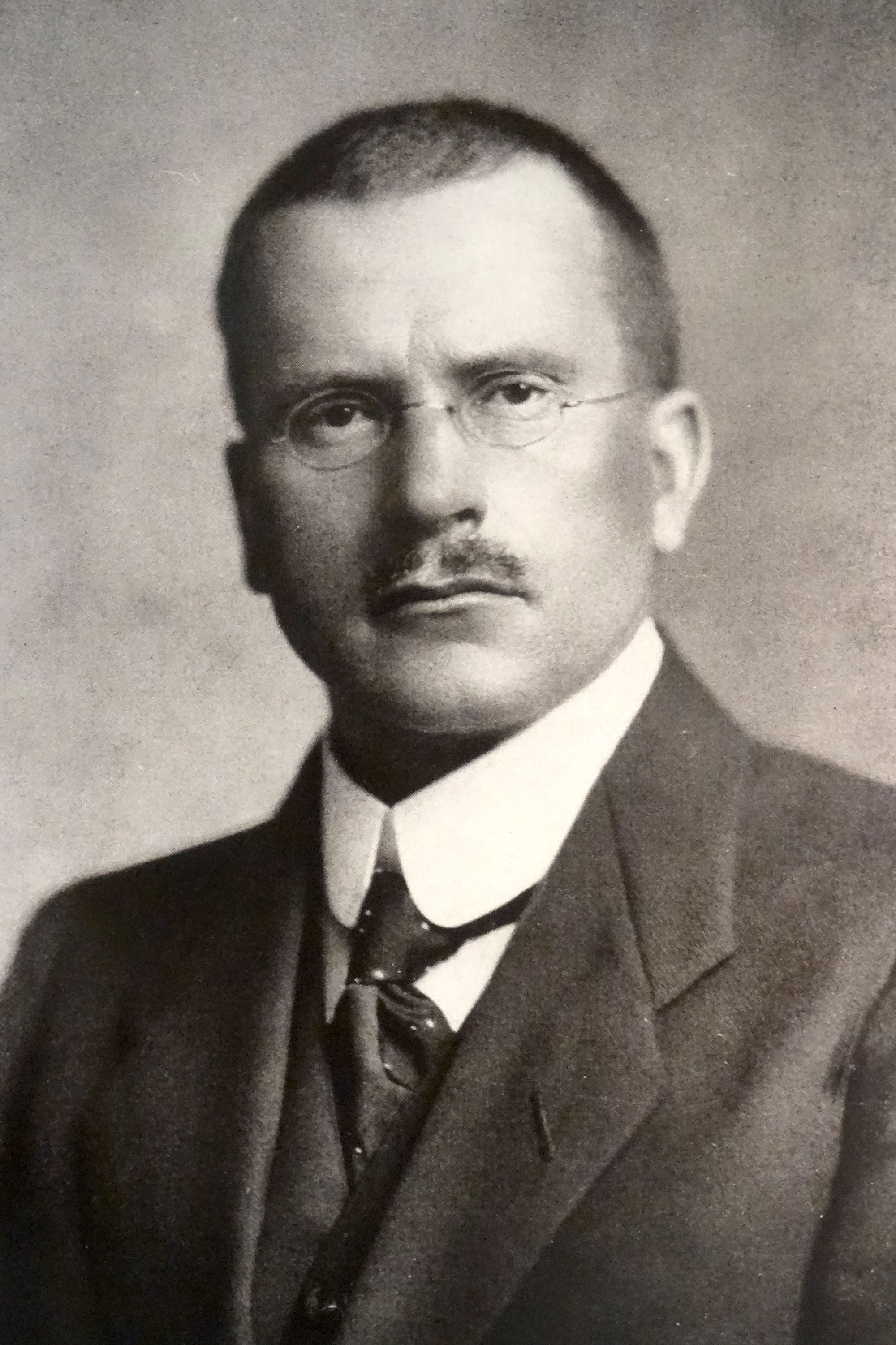 Carl Gustav Jung. (Bild: Ortsmuseum Zollikon / Wikimedia Commons)