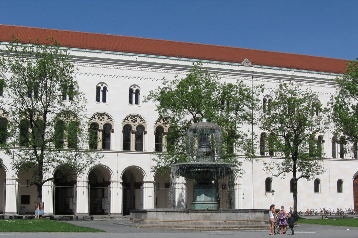 Die Ludwig-Maximilians-Universität in München. (Bild: Rufus46 / Wikimedia Commons)  